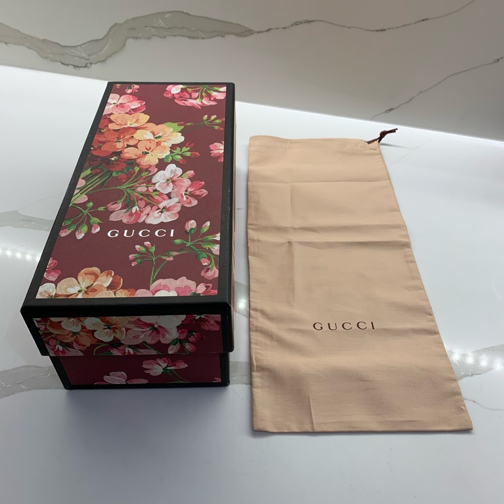 Gucci empty shoe box with dust bag
